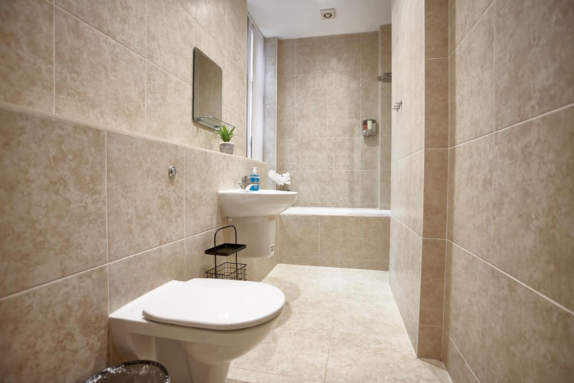 The Jade Suite Манчестър Екстериор снимка